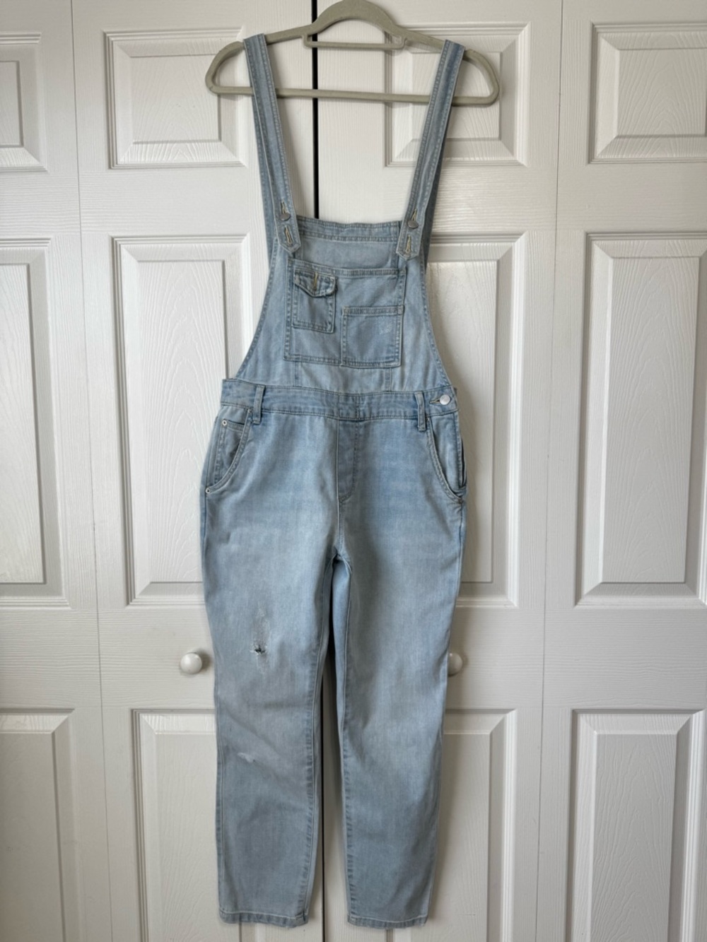 Free People Light Wash Denim Overalls Size 28